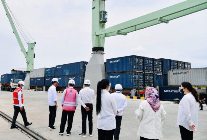 Jokowi Resmikan Terminal Multipurpose Wae Kelambu Labuan Bajo